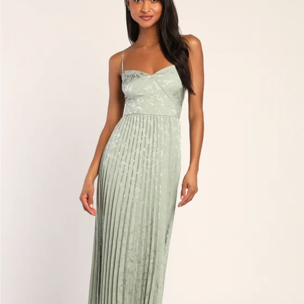 Lulu's Sage Green Floral Maxi Dress
